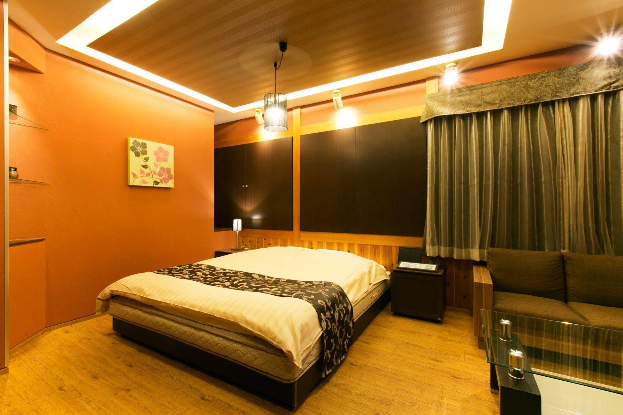 אוסקה Hotel Atlantis (Adults Only) מראה חיצוני תמונה
